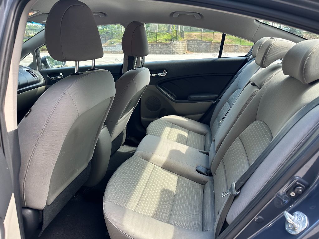 2014 Kia Forte LX - Photo 11