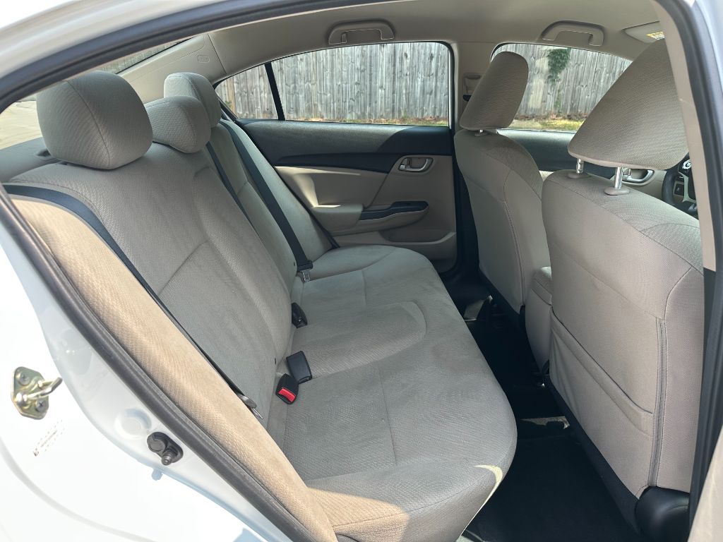 2013 Honda Civic LX - Photo 11